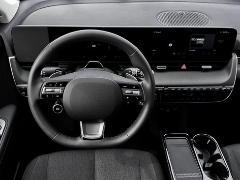 New 2026 Hyundai Ioniq 5 SE image 17