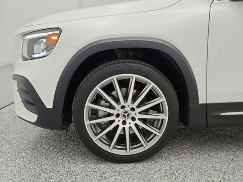 Used 2022 Mercedes-Benz GLB 250 image 15