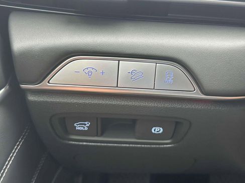 New 2025 Genesis GV80 2.5T image 17