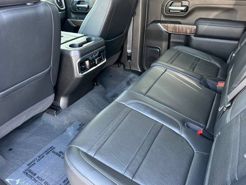Used 2021 GMC Sierra 2500 Denali w/ Denali Black Diamond Edition AWD/4WD image 14