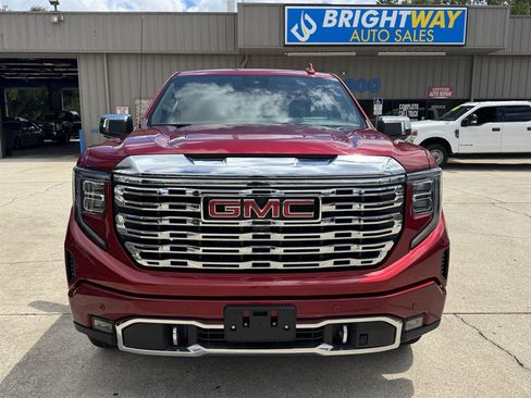 Used 2024 GMC Sierra 1500 Denali w/ Denali Reserve Package AWD/4WD image 4