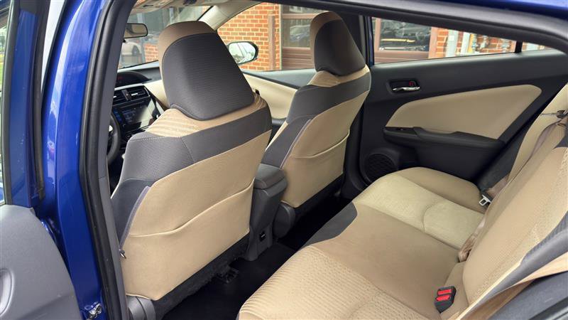 Used 2018 Toyota Prius Two w/ Prius Two Safety Plus Package FWD image 22