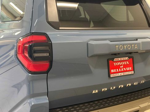 Used 2025 Toyota 4Runner Limited image 7