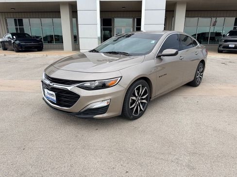 Used 2024 Chevrolet Malibu RS FWD image 1