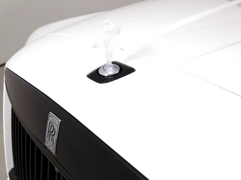 Used 2026 Rolls-Royce Cullinan image 44