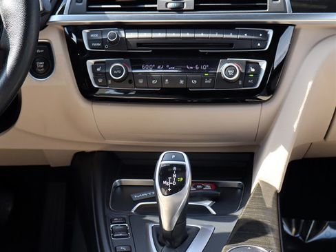 Used 2018 BMW 328d xDrive Wagon AWD/4WD image 15