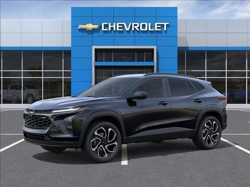 New 2026 Chevrolet Trax RS w/ Driver Confidence Package FWD image 2