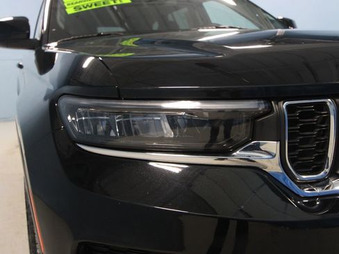 Used 2022 Jeep Grand Cherokee Laredo w/ Luxury Tech Group I image 37