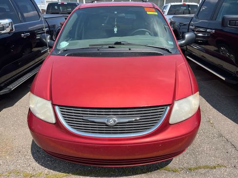 Used 2003 Chrysler Town & Country EX FWD image 20