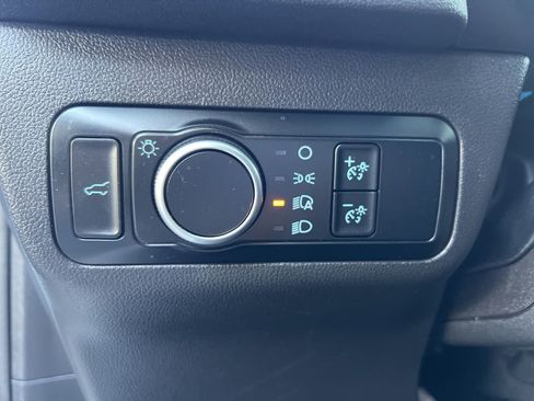 Used 2024 Ford Escape Active image 25