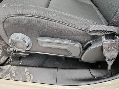 Used 2022 Jeep Gladiator Sport image 16