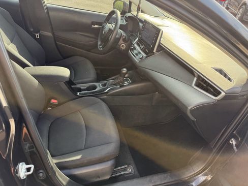 Used 2020 Toyota Corolla LE image 14