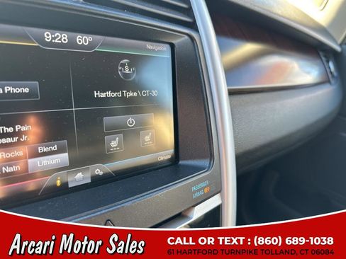 Used 2014 Ford Edge Limited w/ Driver Entry Package image 19