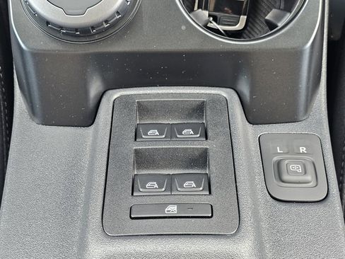 New 2025 Ford Bronco Badlands image 30