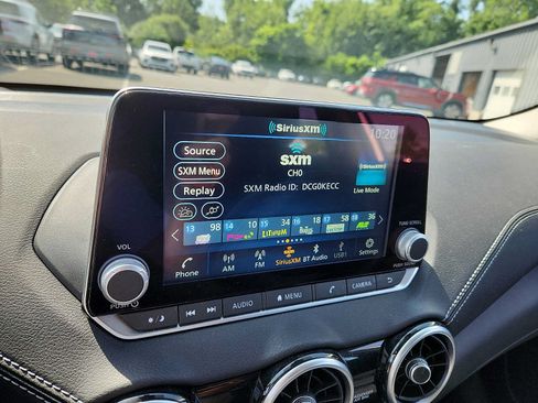 Used 2023 Nissan Sentra SV FWD image 17