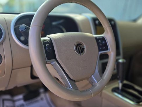 Used 2010 Mercury Mountaineer Premier RWD image 9