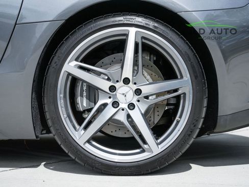 Used 2018 Mercedes-Benz AMG GT Roadster image 38