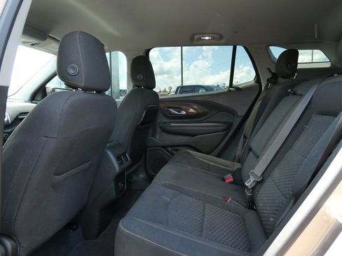 Used 2018 GMC Terrain SLE FWD image 17