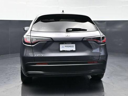 Certified 2025 Honda HR-V LX image 6