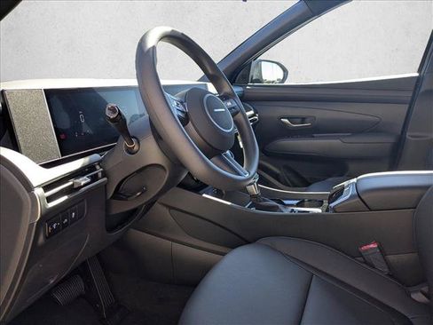 Used 2026 Hyundai Santa Cruz SEL FWD image 3