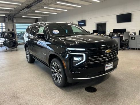 New 2026 Chevrolet Tahoe High Country AWD/4WD image 3