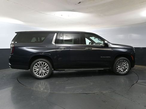 New 2025 Chevrolet Suburban Premier image 3