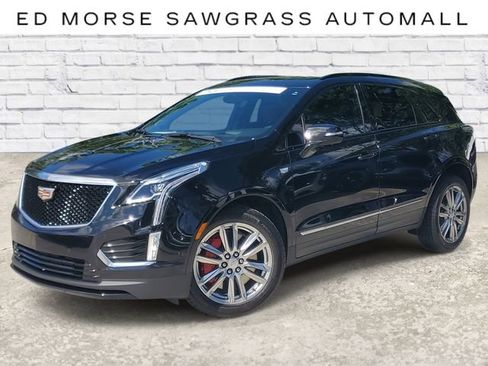 Certified 2023 Cadillac XT5 Sportv w/ Technology Package AWD/4WD image 1