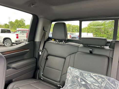 New 2026 GMC Sierra 1500 Denali w/ Denali Reserve Package AWD/4WD image 7