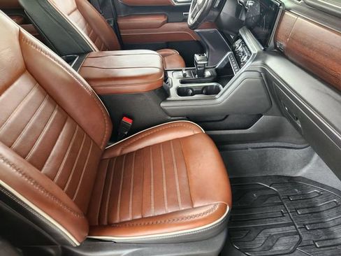 Used 2023 GMC Sierra 1500 Denali Ultimate AWD/4WD image 12