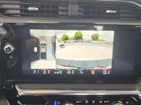 Certified 2025 GMC Sierra 2500 Denali w/ Denali Reserve Package AWD/4WD image 15