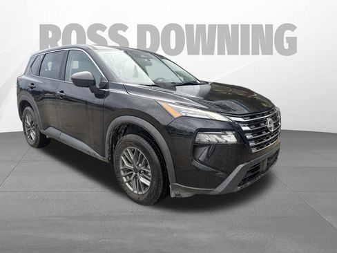 Used 2024 Nissan Rogue S FWD image 3