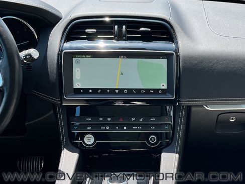 Used 2020 Jaguar F-PACE R-Sport AWD/4WD image 17