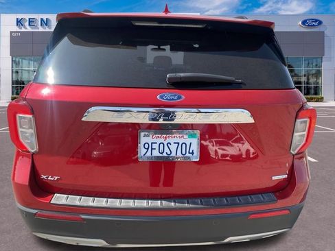 Used 2020 Ford Explorer XLT w/ Equipment Group 202A RWD image 3