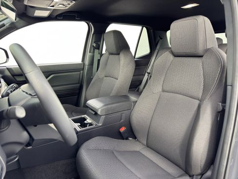 Used 2025 Toyota 4Runner SR5 image 38