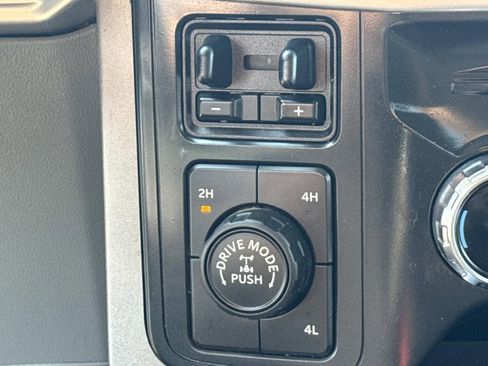 Certified 2022 Ford F150 XLT w/ Equipment Group 302A High image 17