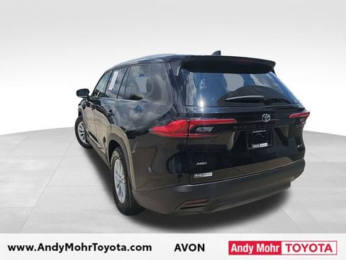 Certified 2024 Toyota Grand Highlander AWD image 5