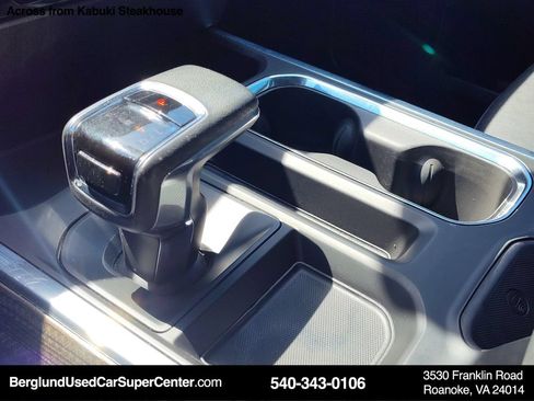 Used 2022 Chevrolet Silverado 1500 LT Trail Boss w/ LT Trail Boss Premium Package AWD/4WD image 34