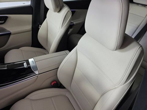 New 2027 Mercedes-Benz GLC 300 image 8