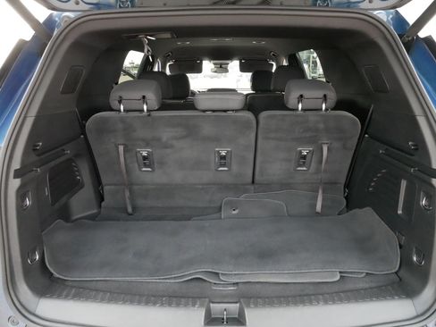 Used 2024 Chevrolet Traverse LS FWD image 18