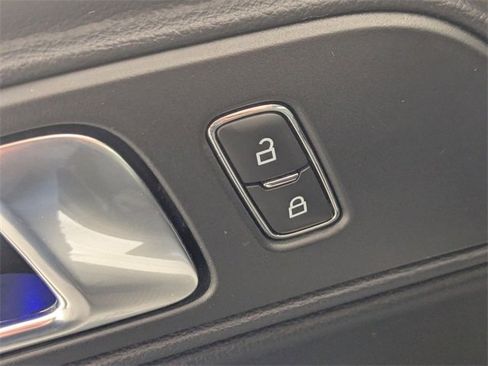 Used 2023 Ford Mustang Premium image 11