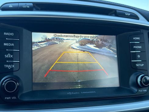 Used 2019 Kia Sorento EX image 31