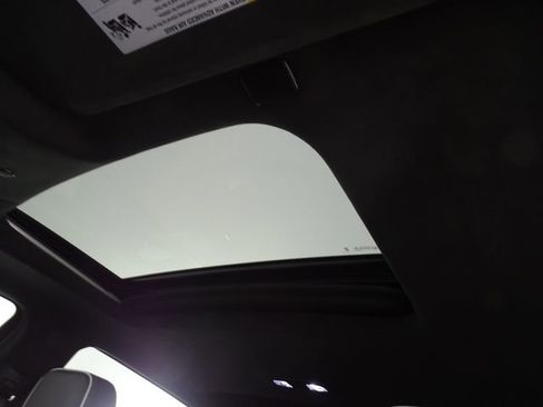 Used 2025 GMC Sierra 1500 AT4X image 10