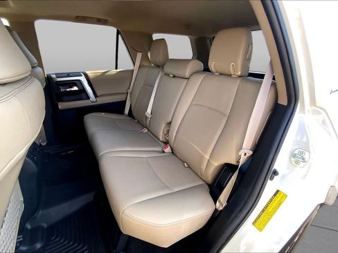 Used 2022 Toyota 4Runner Limited AWD/4WD image 21