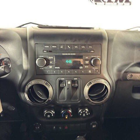 Used 2016 Jeep Wrangler Sport AWD/4WD image 18