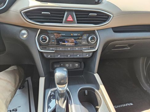 Used 2020 Hyundai Santa Fe Limited AWD/4WD image 16