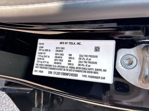 Used 2022 Tesla Model 3 Long Range AWD/4WD image 34