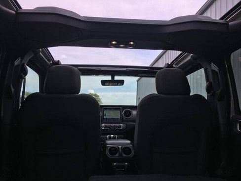 Used 2022 Jeep Wrangler Unlimited Sport AWD/4WD image 35