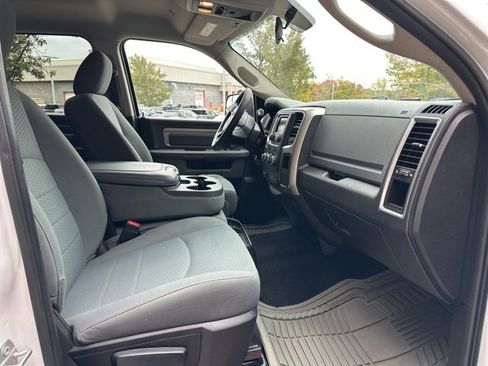 Used 2018 RAM 2500 SLT image 38