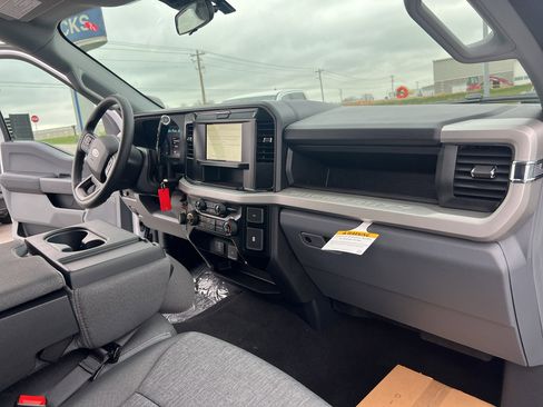 New 2026 Ford F350 XL AWD/4WD image 12