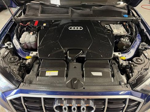 Used 2021 Audi Q7 AWD/4WD image 3